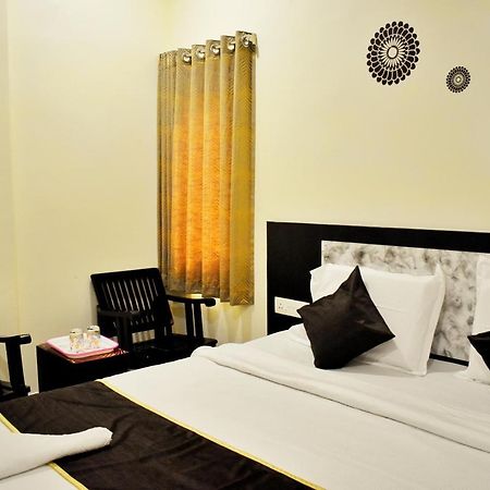 Skyotel Hotels & Banquets Vidzsajavádá Kültér fotó